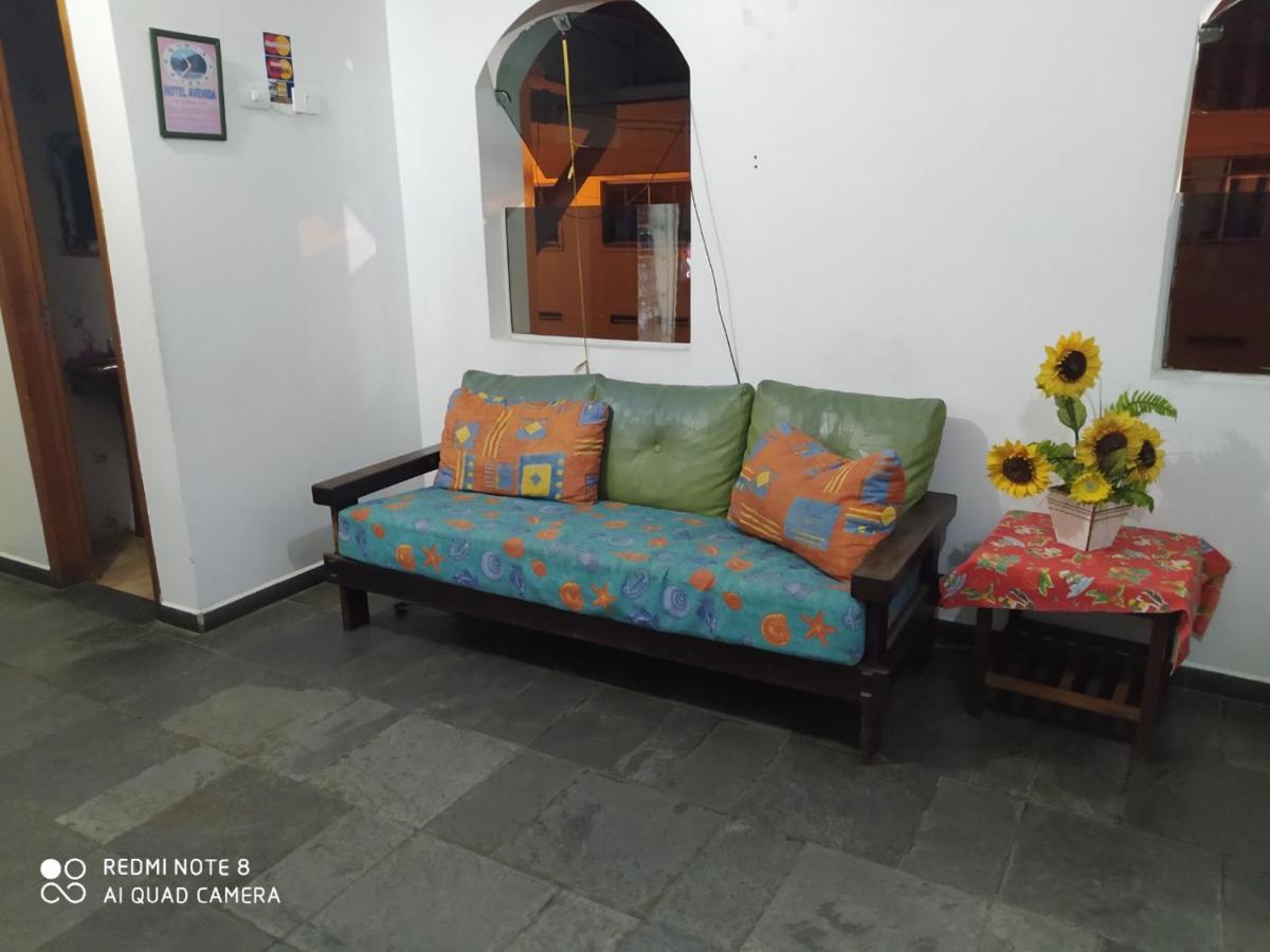 Hotel Haloha Перуиби Экстерьер фото